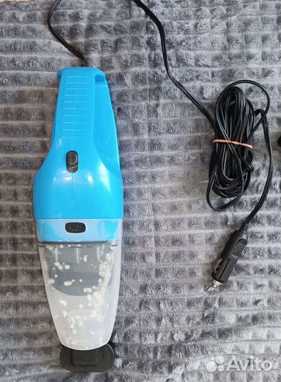 Автомобильный пылесос