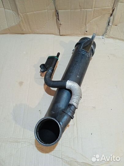 Патрубок интеркулера Skoda Yeti