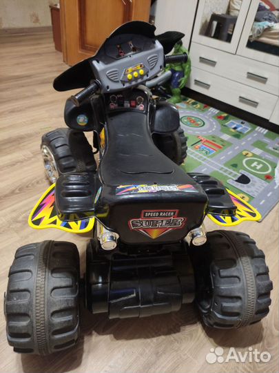 Детский квадроцикл на аккумуляторе