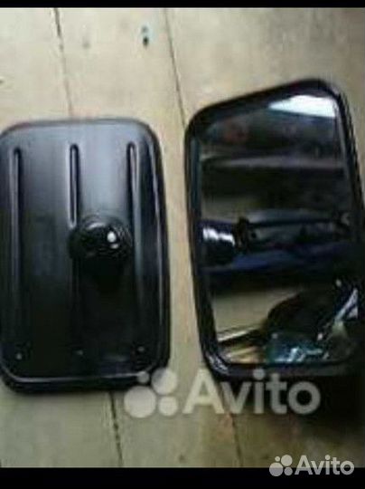 Боковое зеркало
