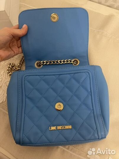 Сумка через плечо love moschino