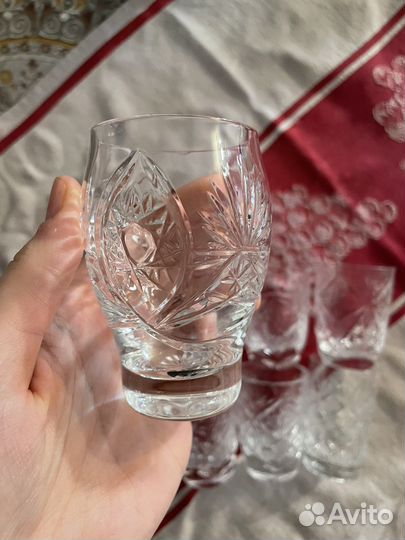 Хрустальные рюмки