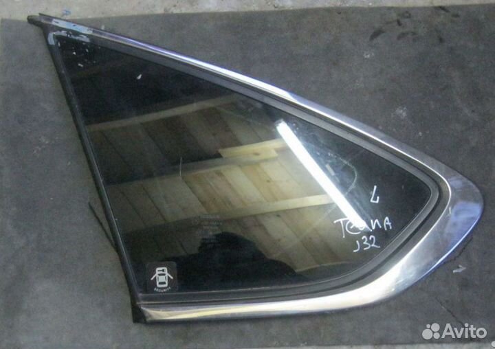 Стекло кузовное глухое L Nissan Teana J32