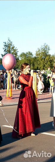 Вечернее платье