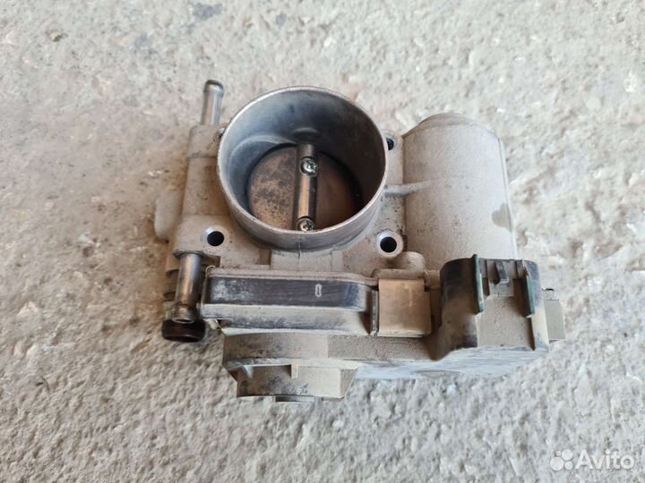 Дроссельная заслонка Opel Astra H 1.6 z16xep