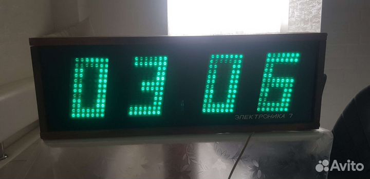 Цифровые часы