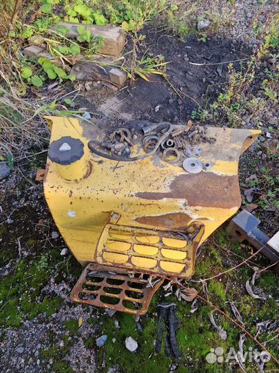 Гидравлический бак new Holland Fiat Hitachi case