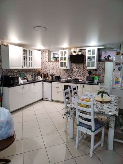 Дом 190 м² на участке 16 сот.