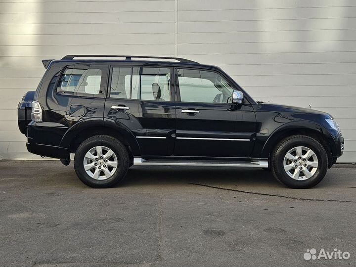 Mitsubishi Pajero 3 AT, 2019, 64 000 км