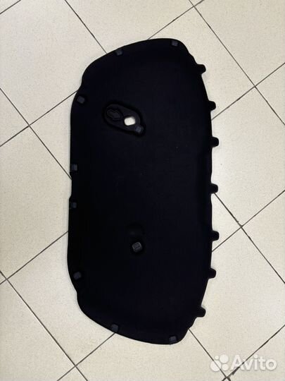 Шумоизоляция капота VW Polo