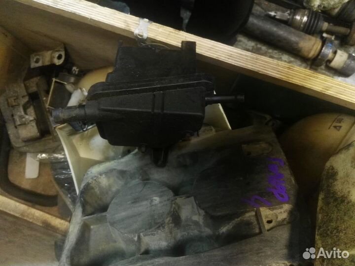 Бачок фольсваген гольф 4