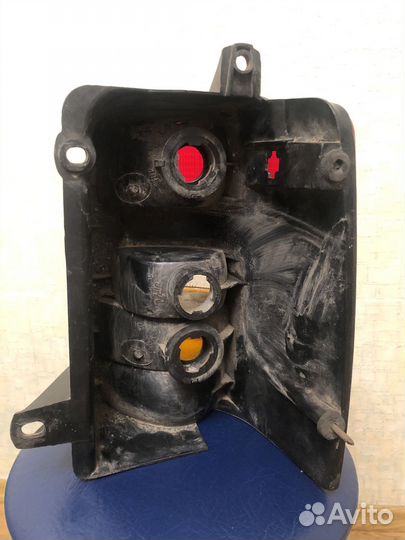 Фонарь задний левый Jeep Grand Cherokee ZJ