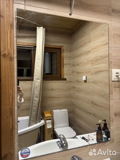 Зеркало настенное