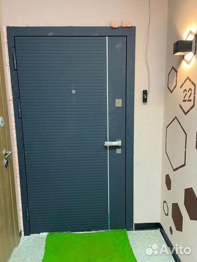 Дверь входная в квартиру