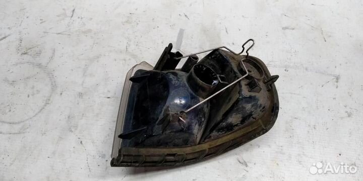 Указатель поворота правый белый saab 9000