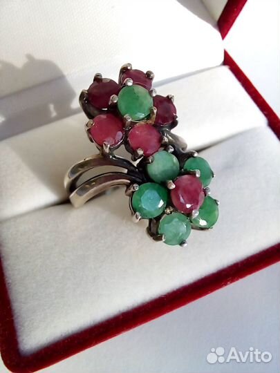 Винтажное кольцо с рубинами и изумрудами 925