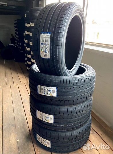 Triangle Sports TH201 295/35 R21 107Y