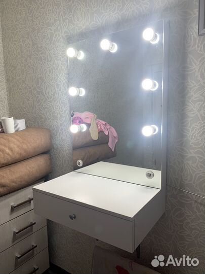 Гримерное зеркало