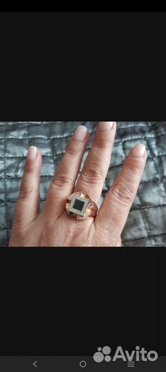 Мужской золотой перстень