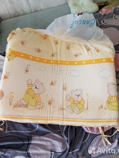 Бортики в кроватку