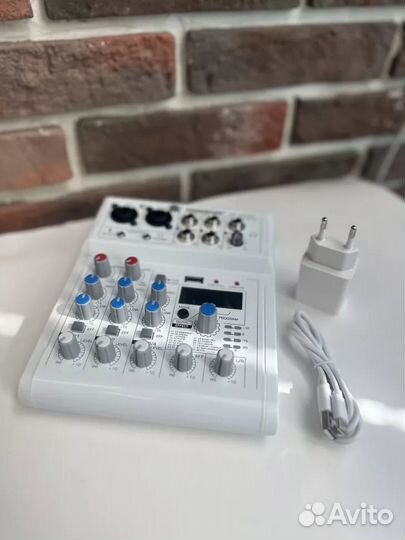 Микшер FreeBoss AG-AS04A