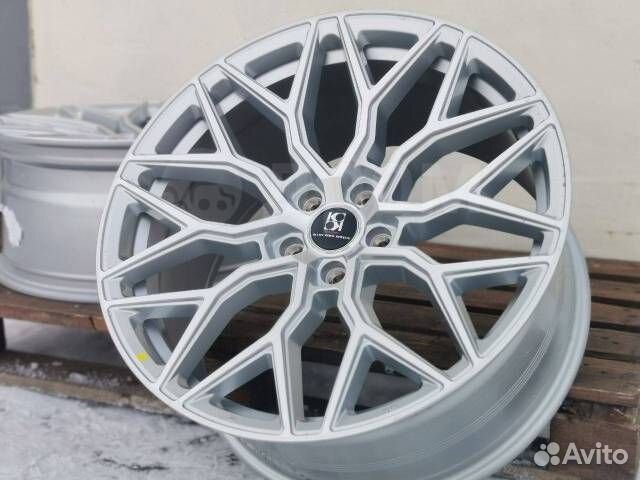 Диск литой Replica Vossen HF2 R20 5x120