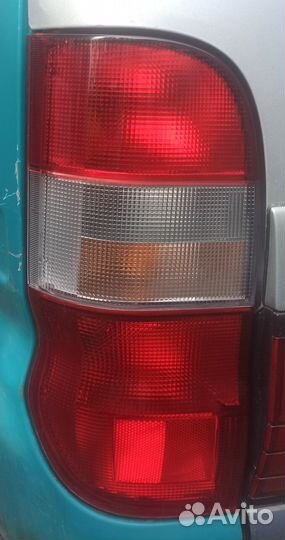 Оптика на Toyota HiAce