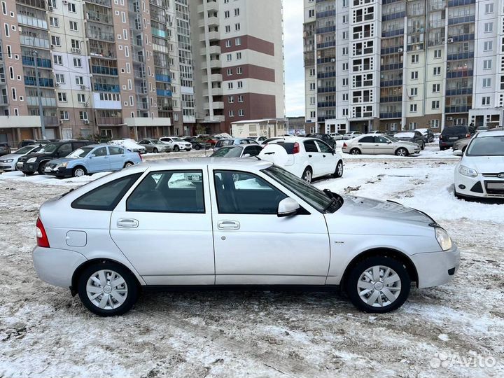 LADA Priora 1.6 МТ, 2011, 166 163 км