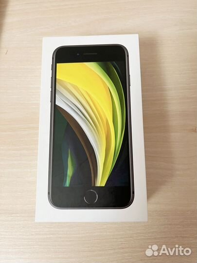 iPhone SE, 64 ГБ