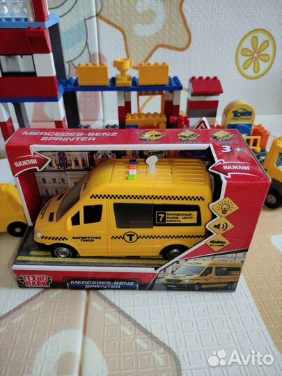 Конструктор+ новая машинка пакетом