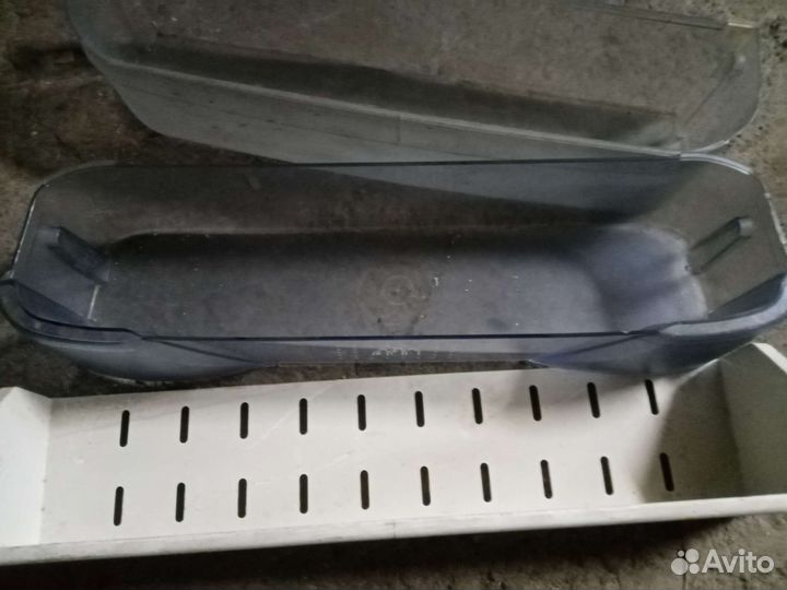 Полка для двери холодильника