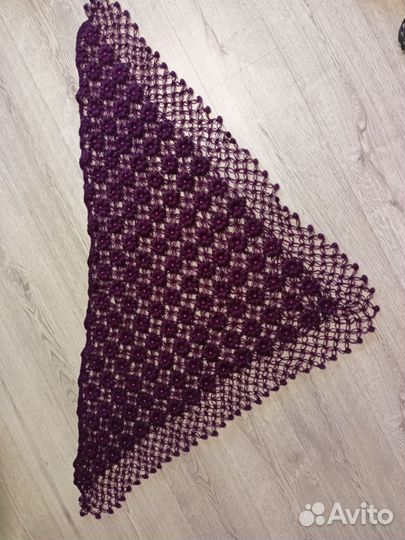 Платок вязаный, ручная работа