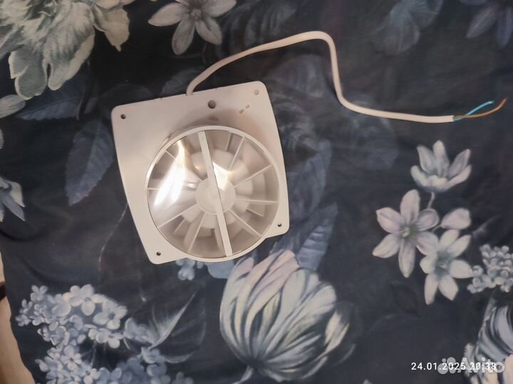 Вентилятор вытяжной D100