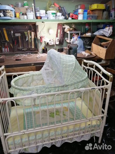 Кроватка детская (для новорожденного)