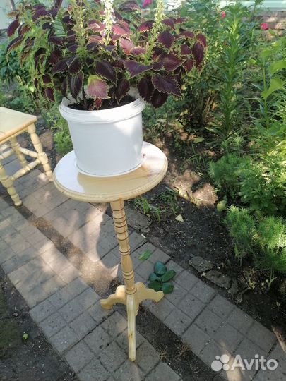 Подставка для цветов напольная деревянная