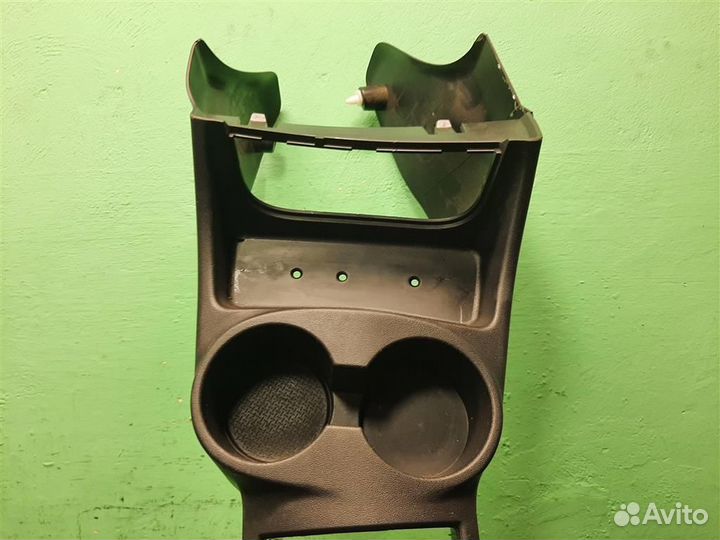 Консоль центральная (без подлокотника) Hyundai Ge