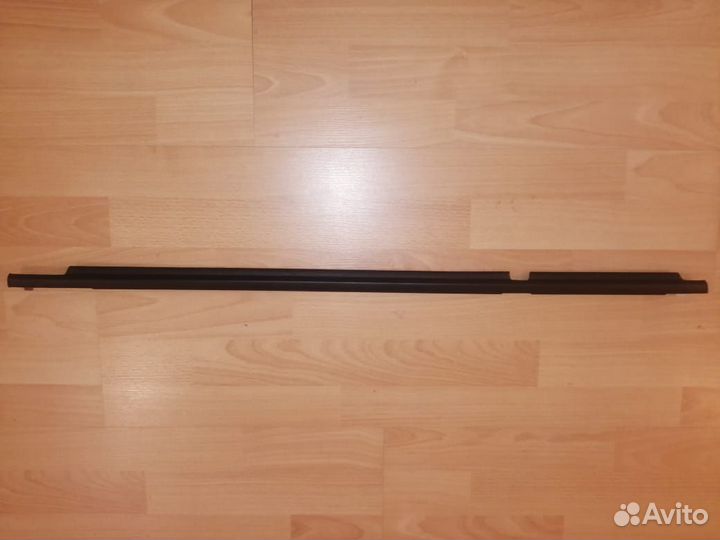 Молдинг стекла задний левый Rav4 7574042031