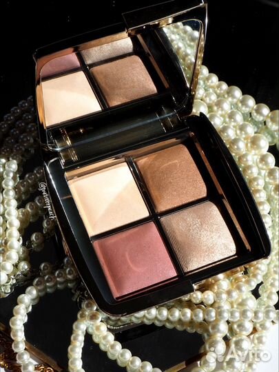 Hourglass Ambient Sculpture Unlocked palette