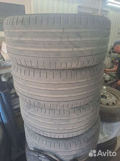 Nokian Tyres Hakka Black 2 SUV 255/45 R20