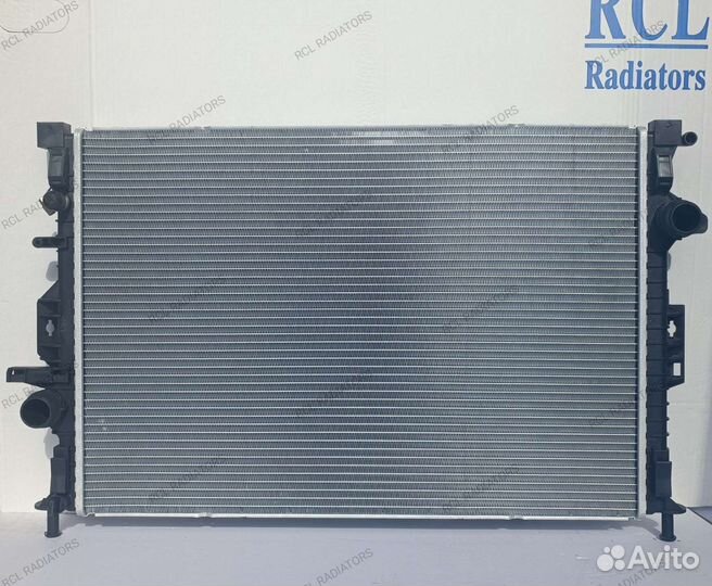 Радиатор охлаждения вольво S-80/volvo S80 II