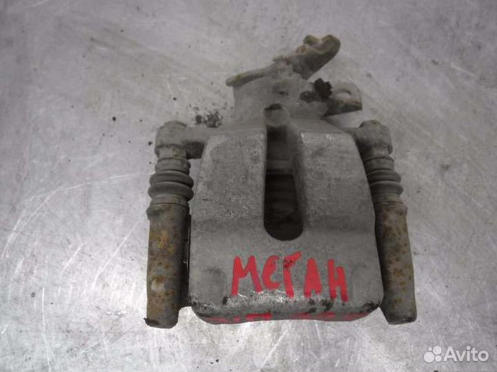 Суппорт задний правый Renault Megane K4M 2005