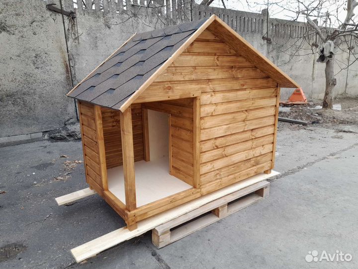 Будка с навесом 1550х830