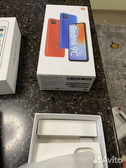 Коробка iPhone 10,8,5SE,5S, Redmi 9C, чехлы новые