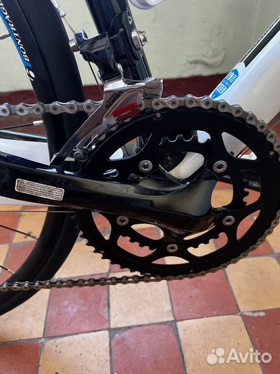 Шоссейный велосипед Trek domane 4.0 disc endurance