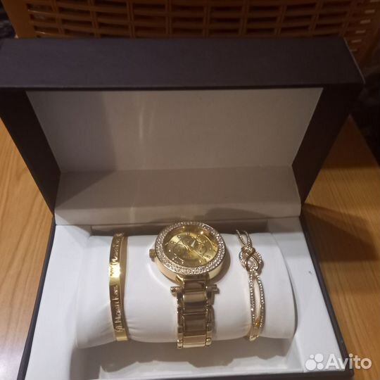 Набор: часы+2 браслета