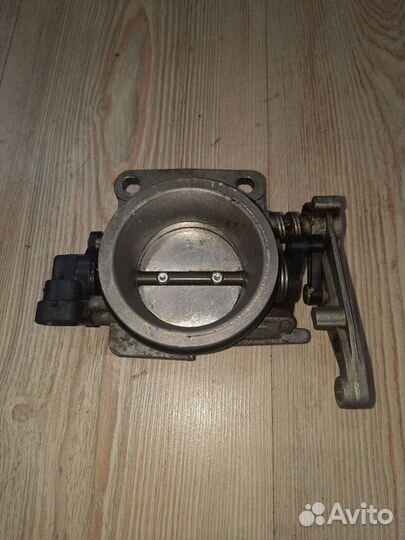 Дроссельная заслонка Дроссель Renault symbol 2 NEW