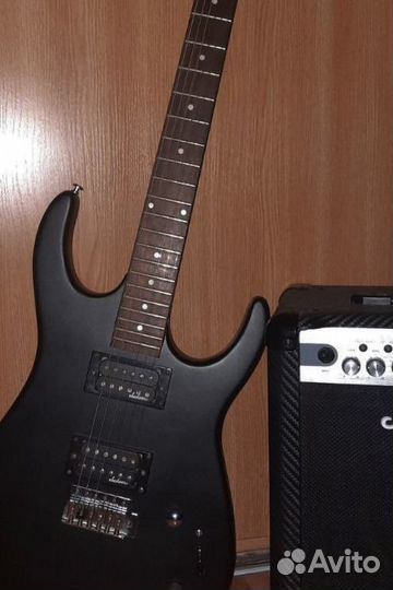 Электрогитара Cort Superstrat