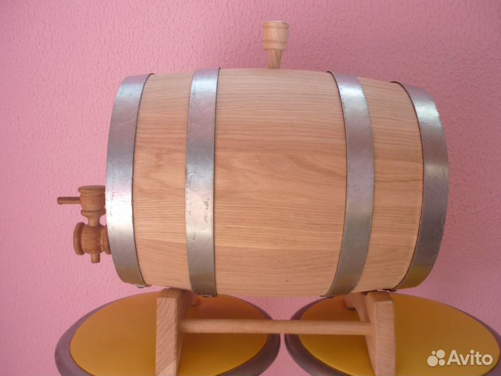 Коньячный дубовый бочонок