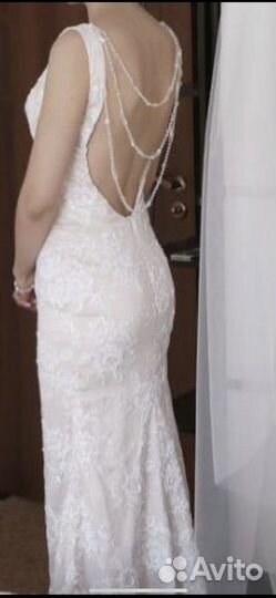 Свадебное платье со шлейфом