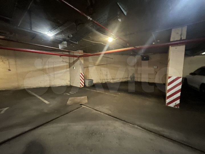Машиноместо, 18 м²
